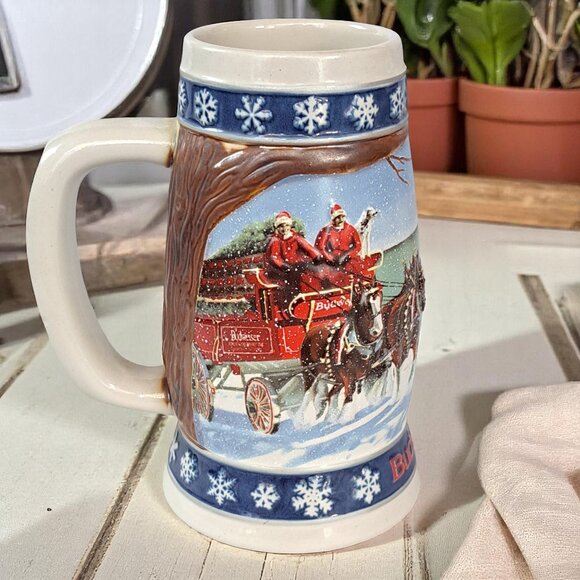 Budweiser Lighting the Way Home 1995 Holiday Stein - Picture 2 of 16